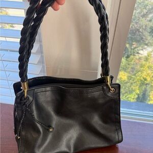 Source Unknown Black Shoulder Bag with Twisted Handle